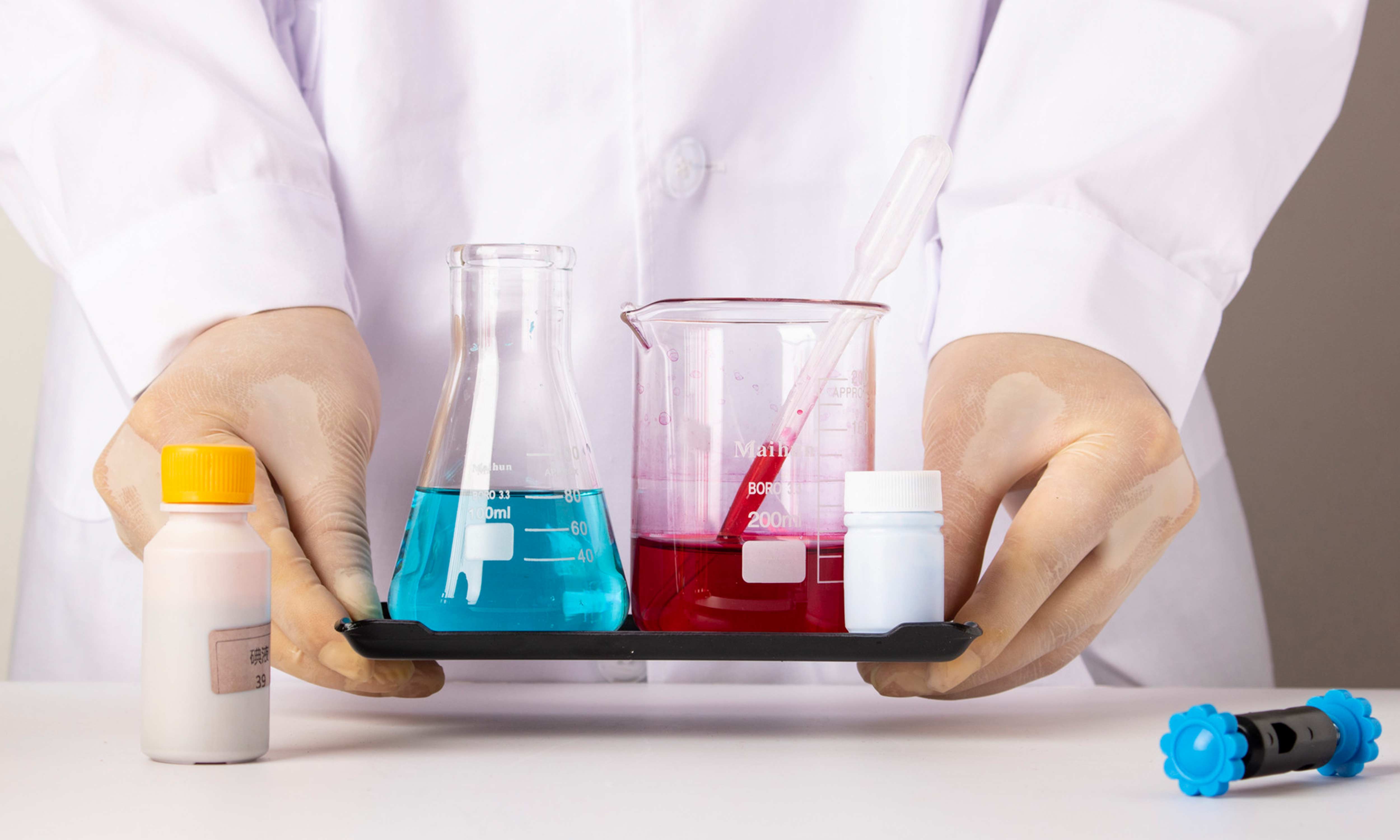 The residues of 42 pesticides and their metabolites in plant-derived foods were determined by LC-MS/MS